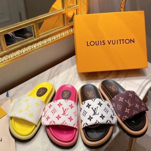 LV Mitchie Slides